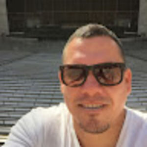 Meet your Posher, Carlos